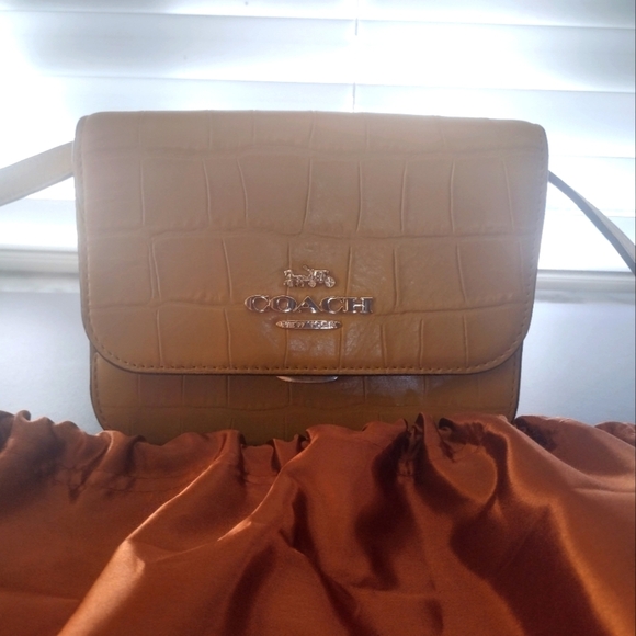 Coach C5627 Croco Embossed Mini Brynn Flax Leather Crossbody Bag - Picture 9 of 12